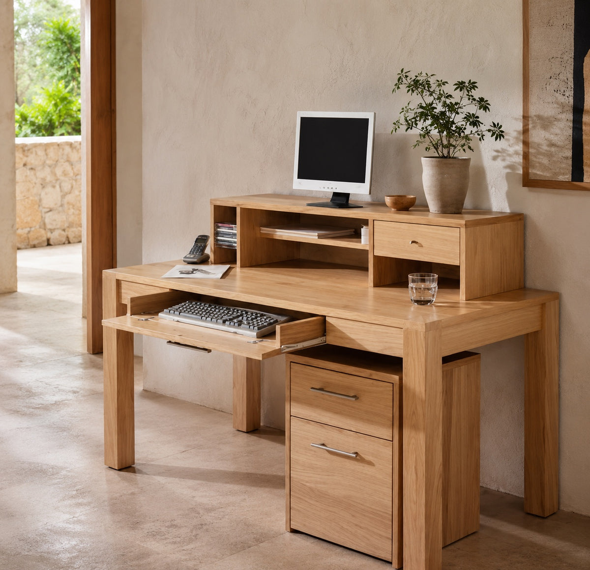 Escritorio Berlín de madera de pino con barniz natural